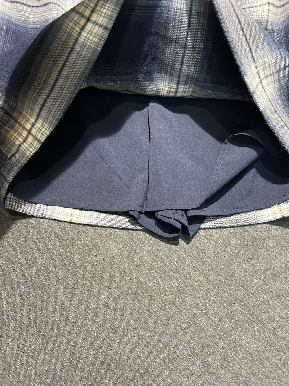 Abercrombie & Fitch Navy and White Plaid Mini Skirt - Picture 2 of 5